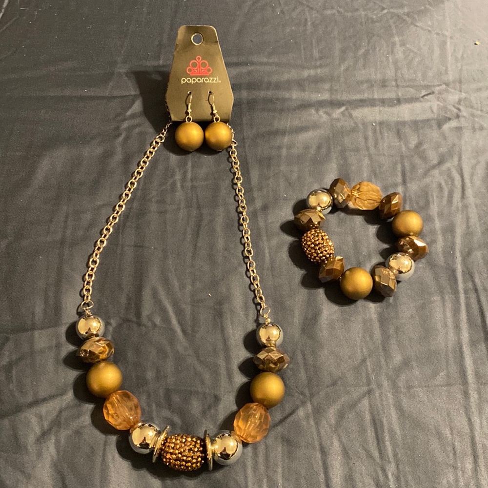 Paparazzi Chunky Beaded Jewelry Set